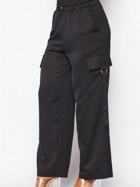 Black Cargo Wide-Leg Pants with Elastic Waist
